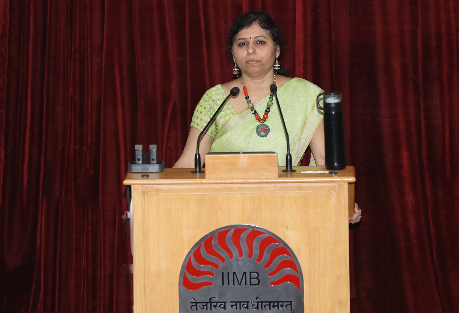 Professor Haritha Saranga , Chairperson, Sustainability Task Force at IIMB, makes a presentation on the institute’s sustainability initiatives.